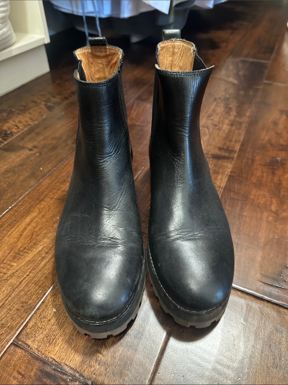 Black leather Chelsea boots - Picture 3 of 6